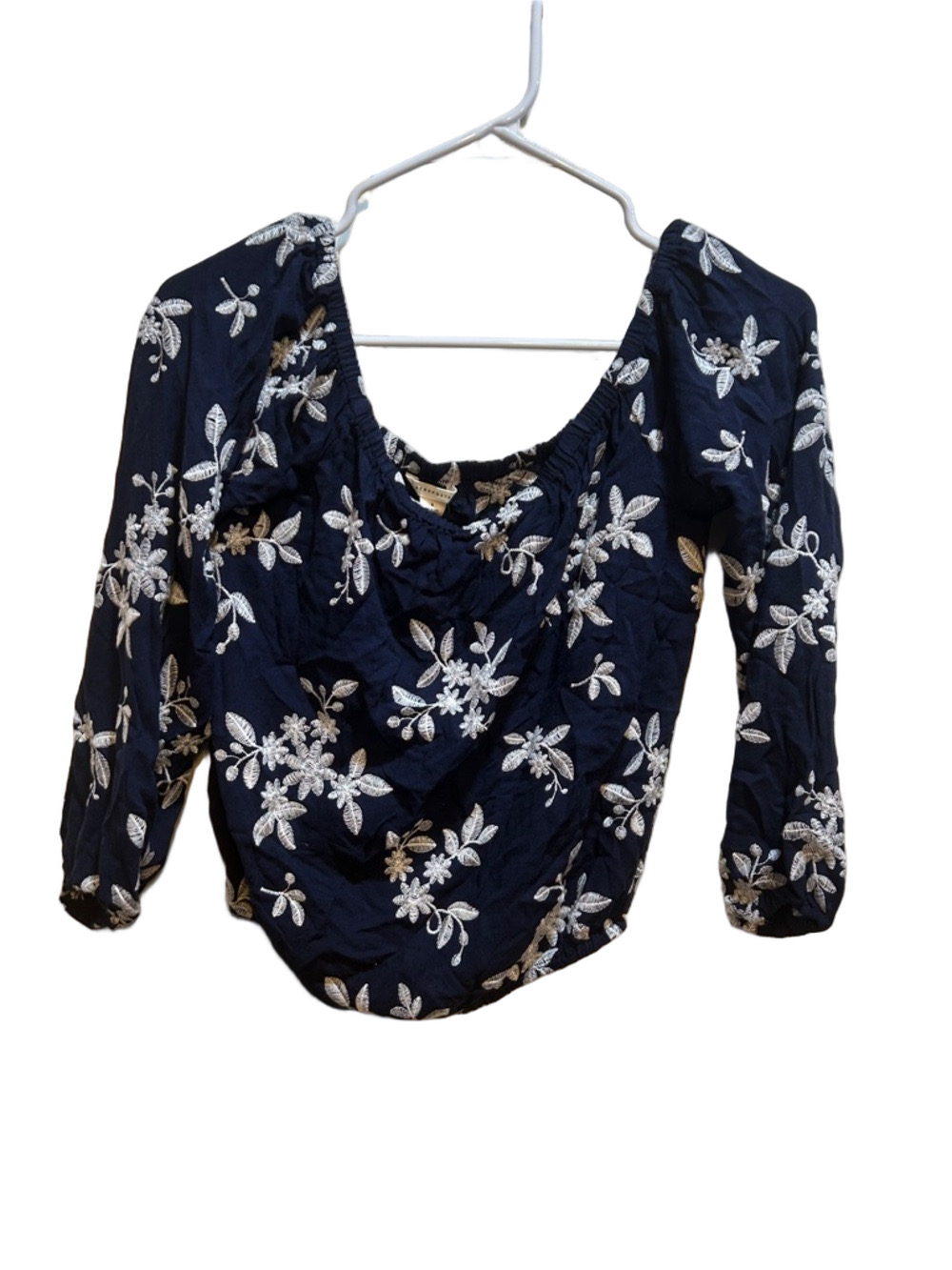 🐕‍🦺Aeropostale Navy Floral Embroidered elastic Off-Shoulder Top size S GUC